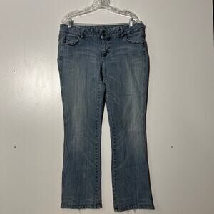 Vintage Wrangler Premium Patch Bootcut Distressed Blue Jeans Women’s Size 12